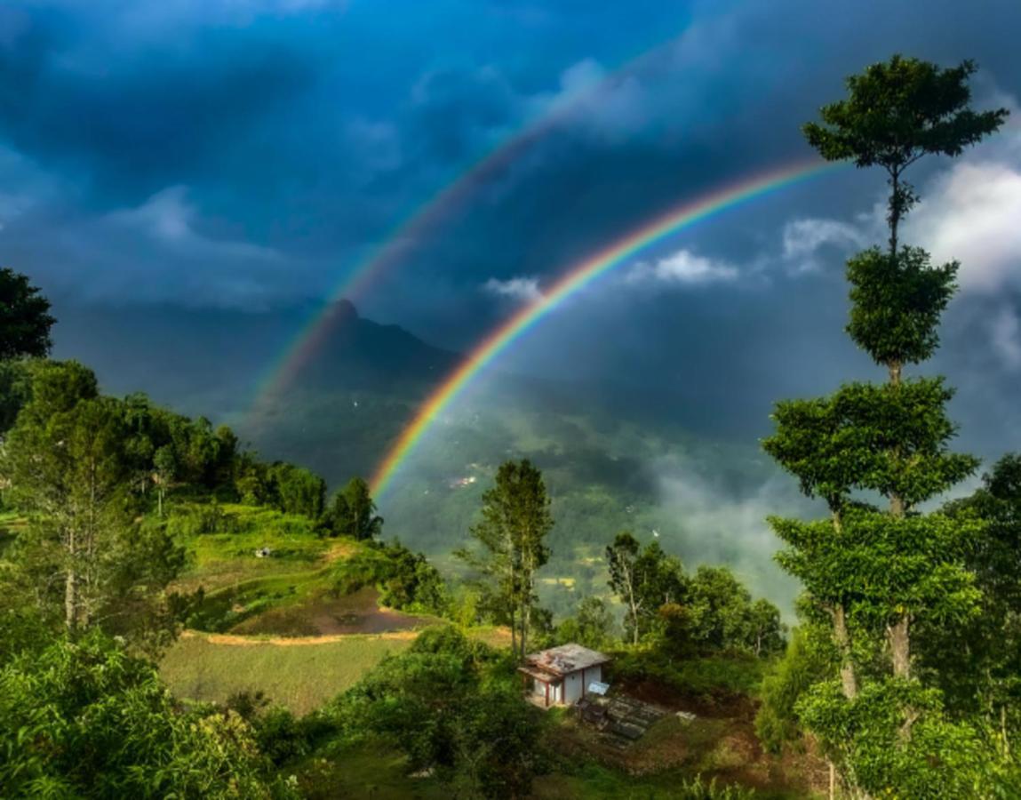 Отель Santai Toraja Рантепао Экстерьер фото